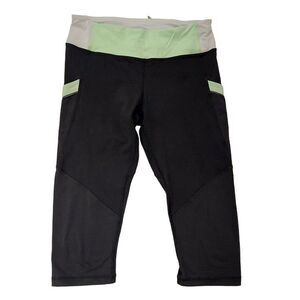 Lululemon Leggings Womens 6 Green Black Run Mod Moves Capri Crop Gym Yoga Active